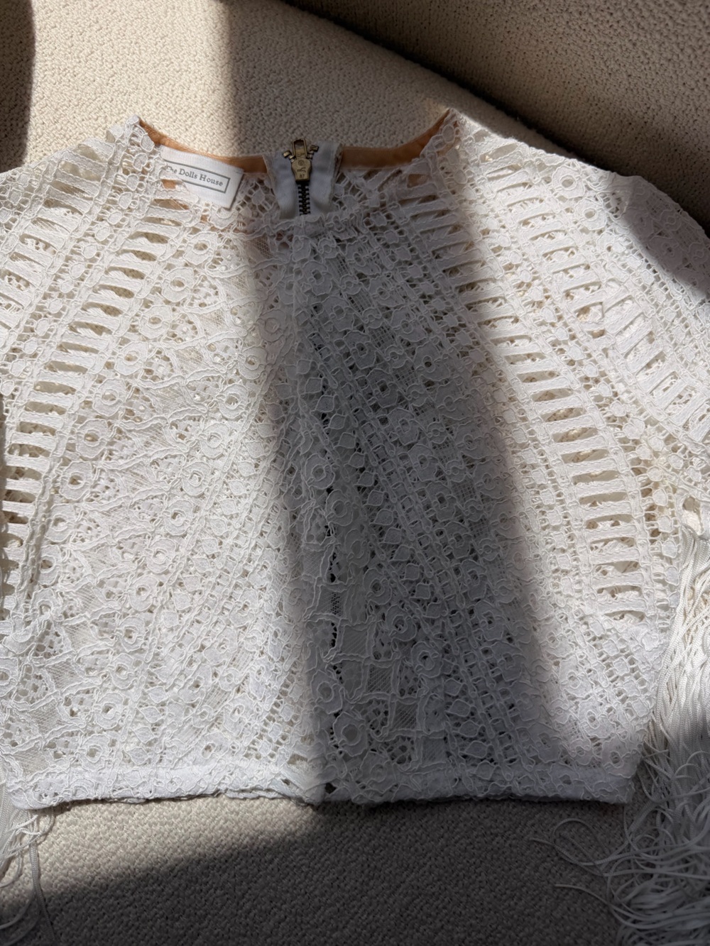White Lace + Fringe-Sleeve Crop Top - The Dolls House Fashion Size XS WORN 1X - Picture 6 of 9